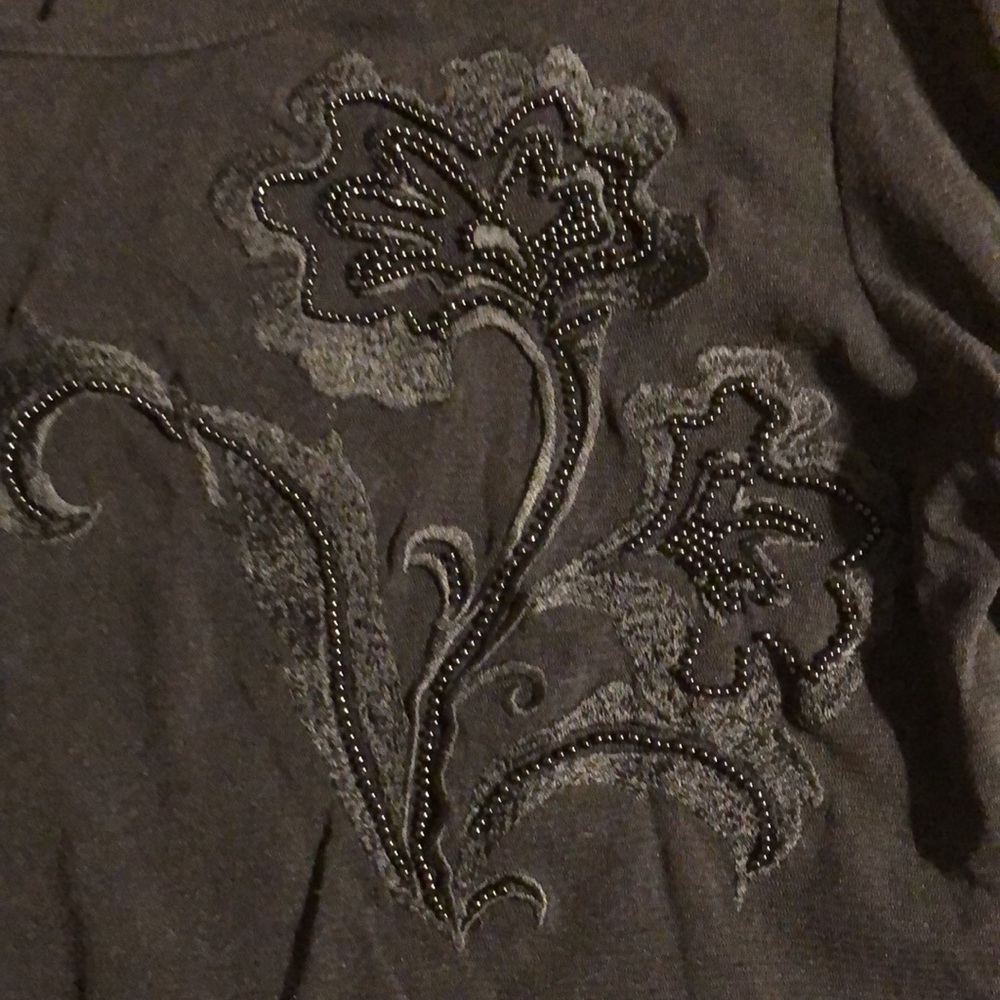 Top - Picture 2 of 2